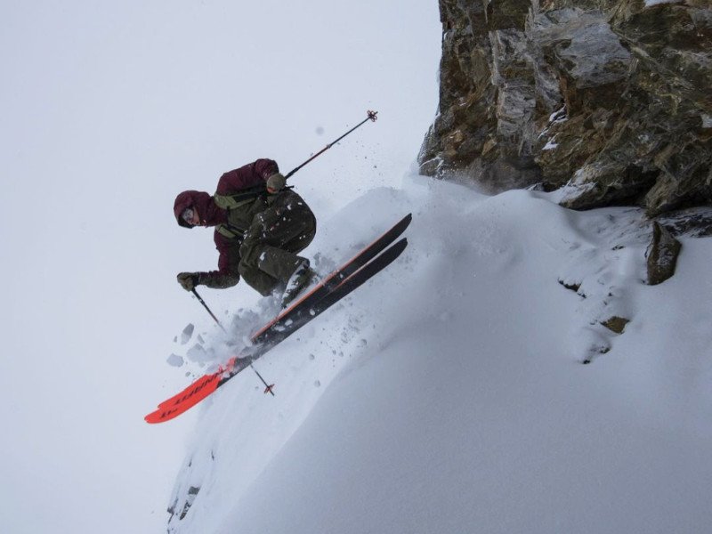 isaac-freeland-skiing