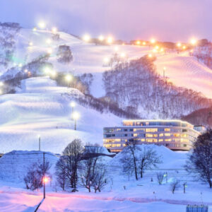 niseko-night-skiing