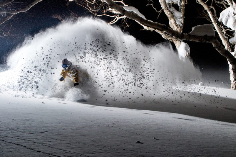 niseko-night-skiing-3