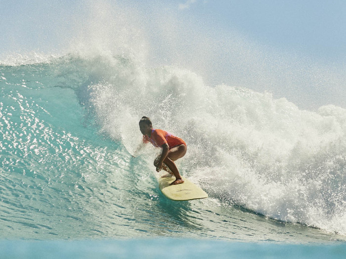 megan-godinez-surfing-3