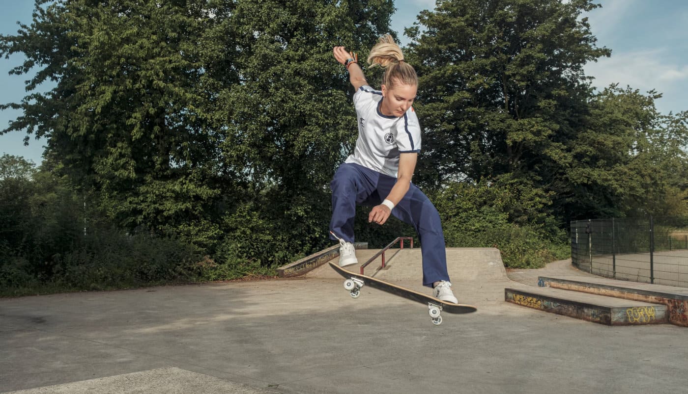skate retreat in barcelona with roos